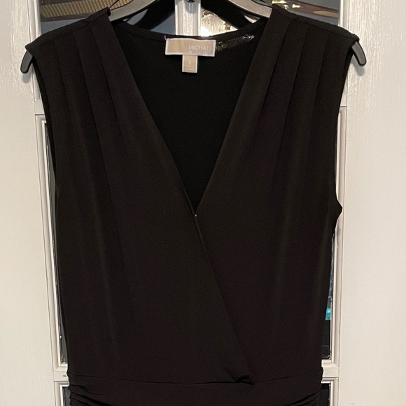 Michael Kors sleeveless v-neck faux wrap jumpsuit - Picture 1 of 11